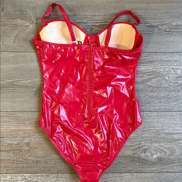 Y2K Forplay Lingerie Brand Vinyl Patent Leather Latex Look Red Lace-up Bodysuit - Picture 2 of 4